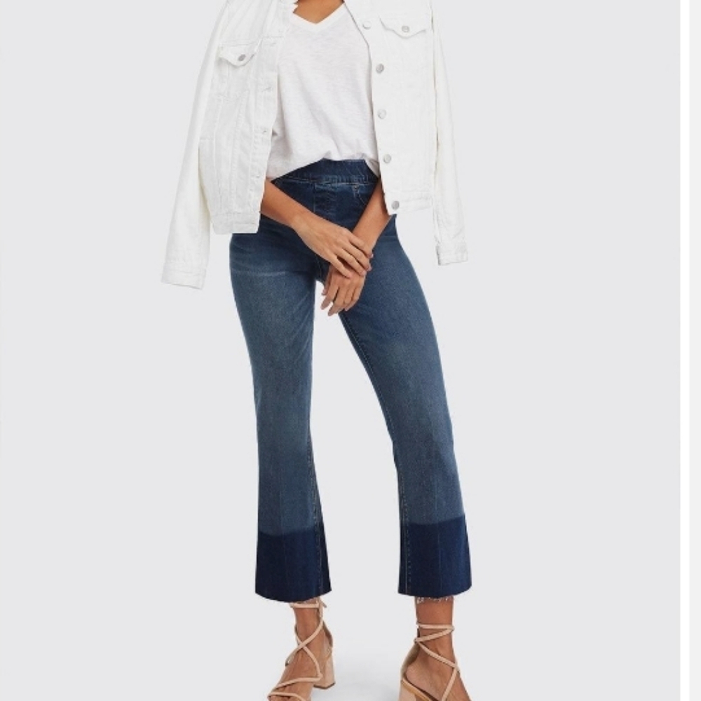 Spanx Cropped Flared Denim Medium wash